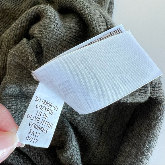 GAP Women’s Cozy Rib Long Sleeve Knee Length Dress Olive Heather - Picture 9 of 10